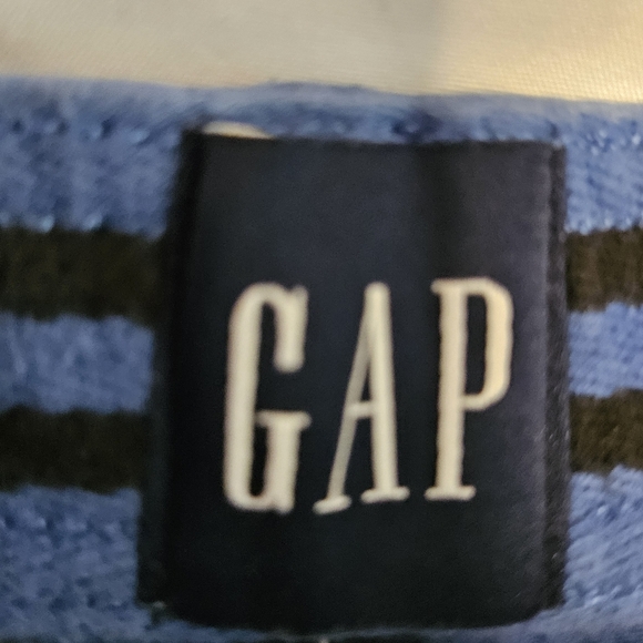 GAP Men's Navy Athletic Shorts - Picture 2 of 2
